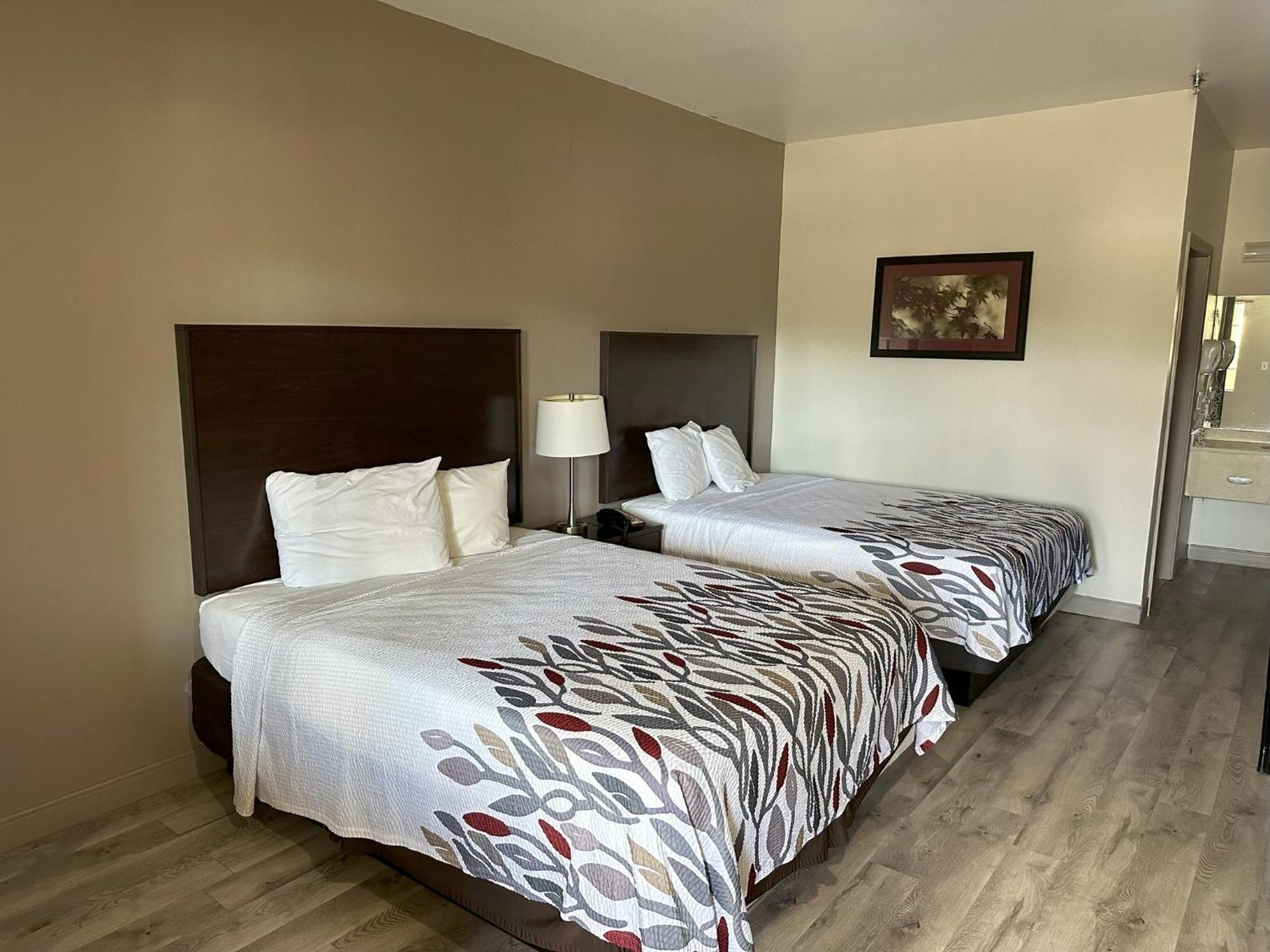 Red Roof Inn & Suites Lake Orion / Auburn Hills Extérieur photo