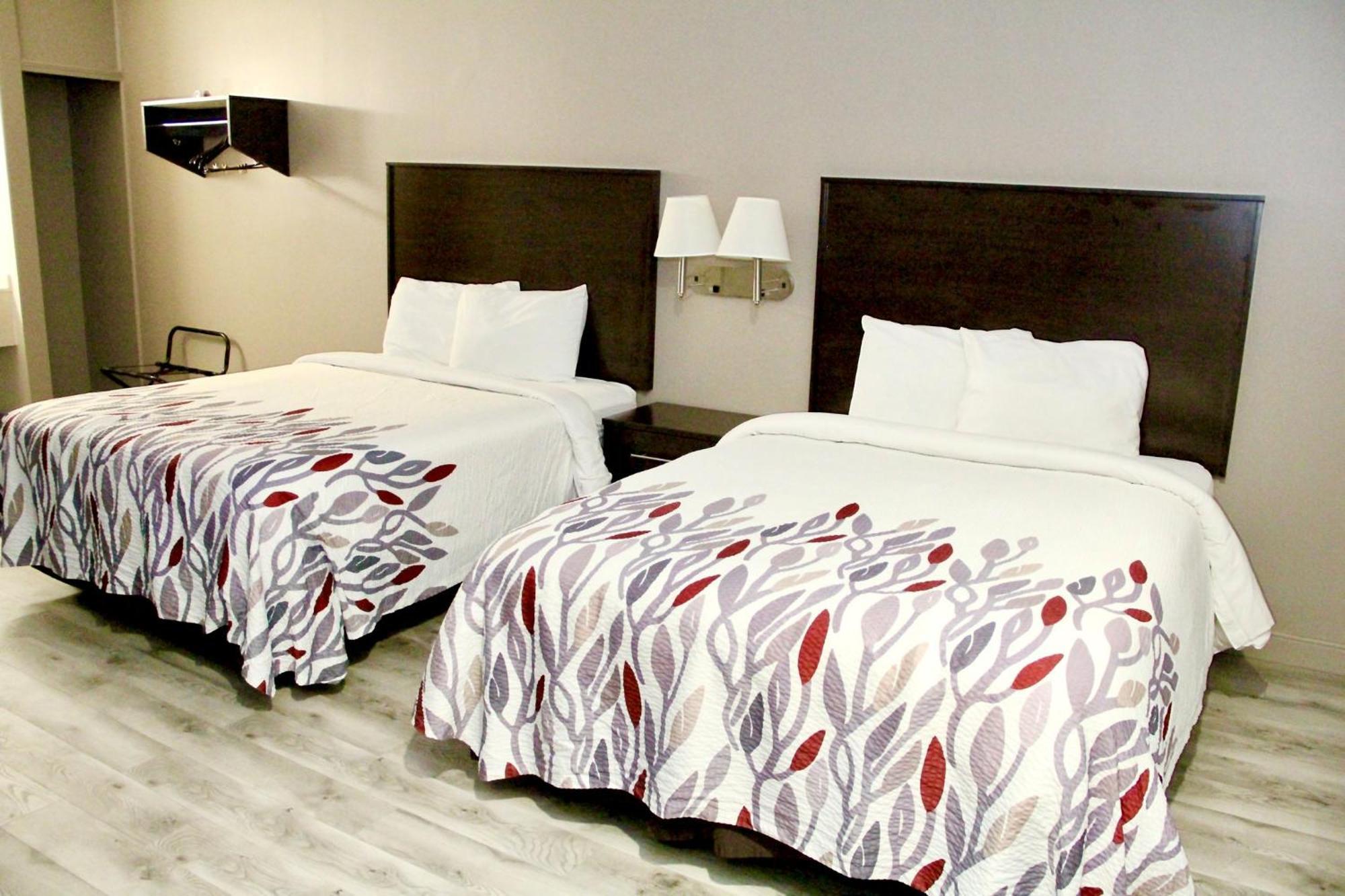 Red Roof Inn & Suites Lake Orion / Auburn Hills Extérieur photo