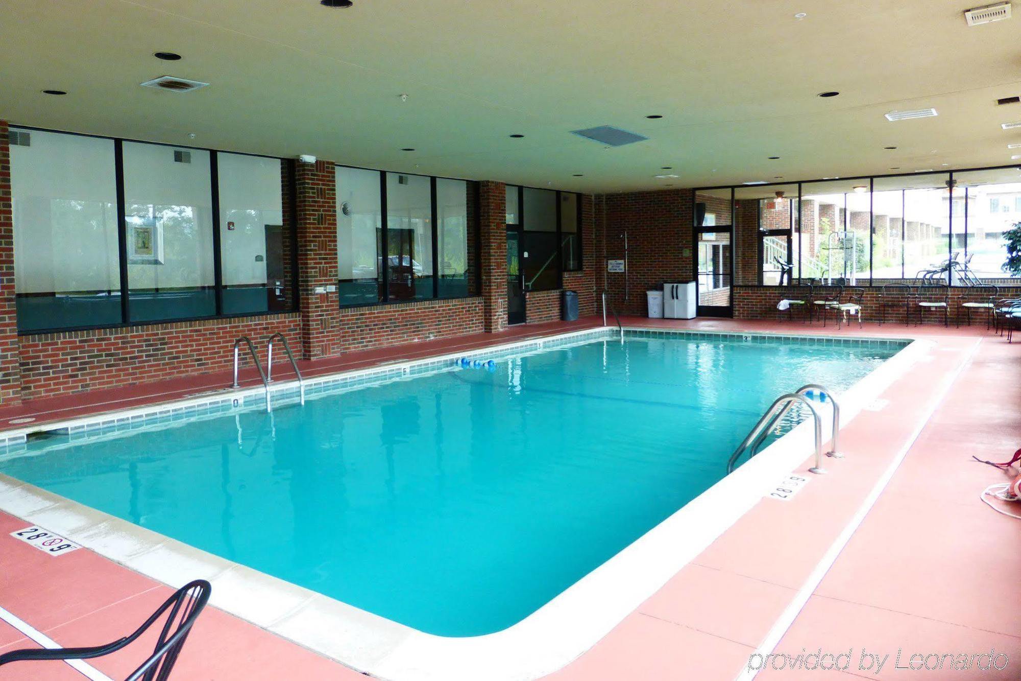 Red Roof Inn & Suites Lake Orion / Auburn Hills Extérieur photo